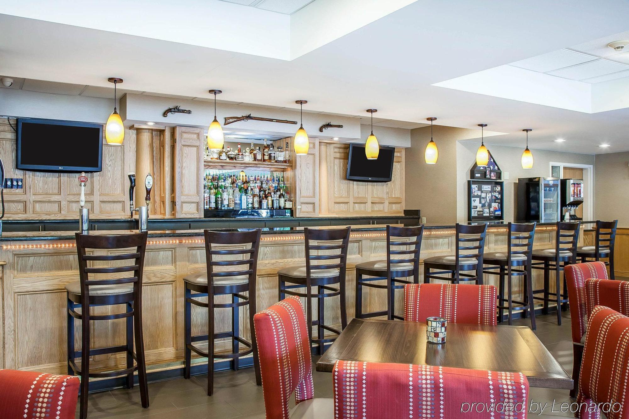 Comfort Inn & Suites Sturbridge-Brimfield Extérieur photo