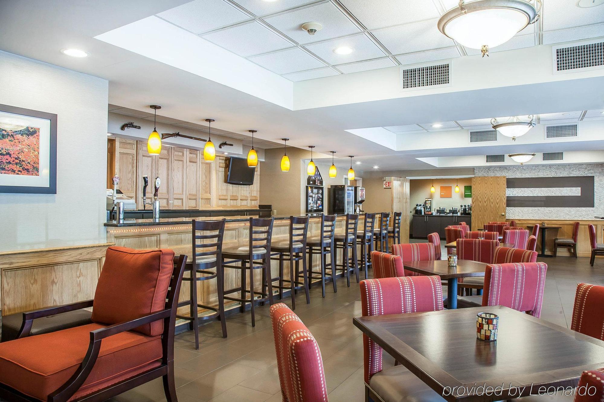 Comfort Inn & Suites Sturbridge-Brimfield Extérieur photo